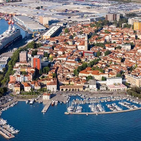 Lana Апартаменты